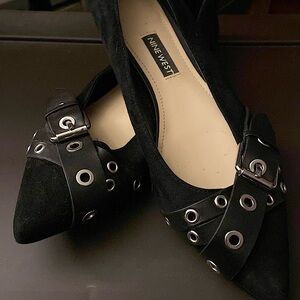Women’s size 6 flats
